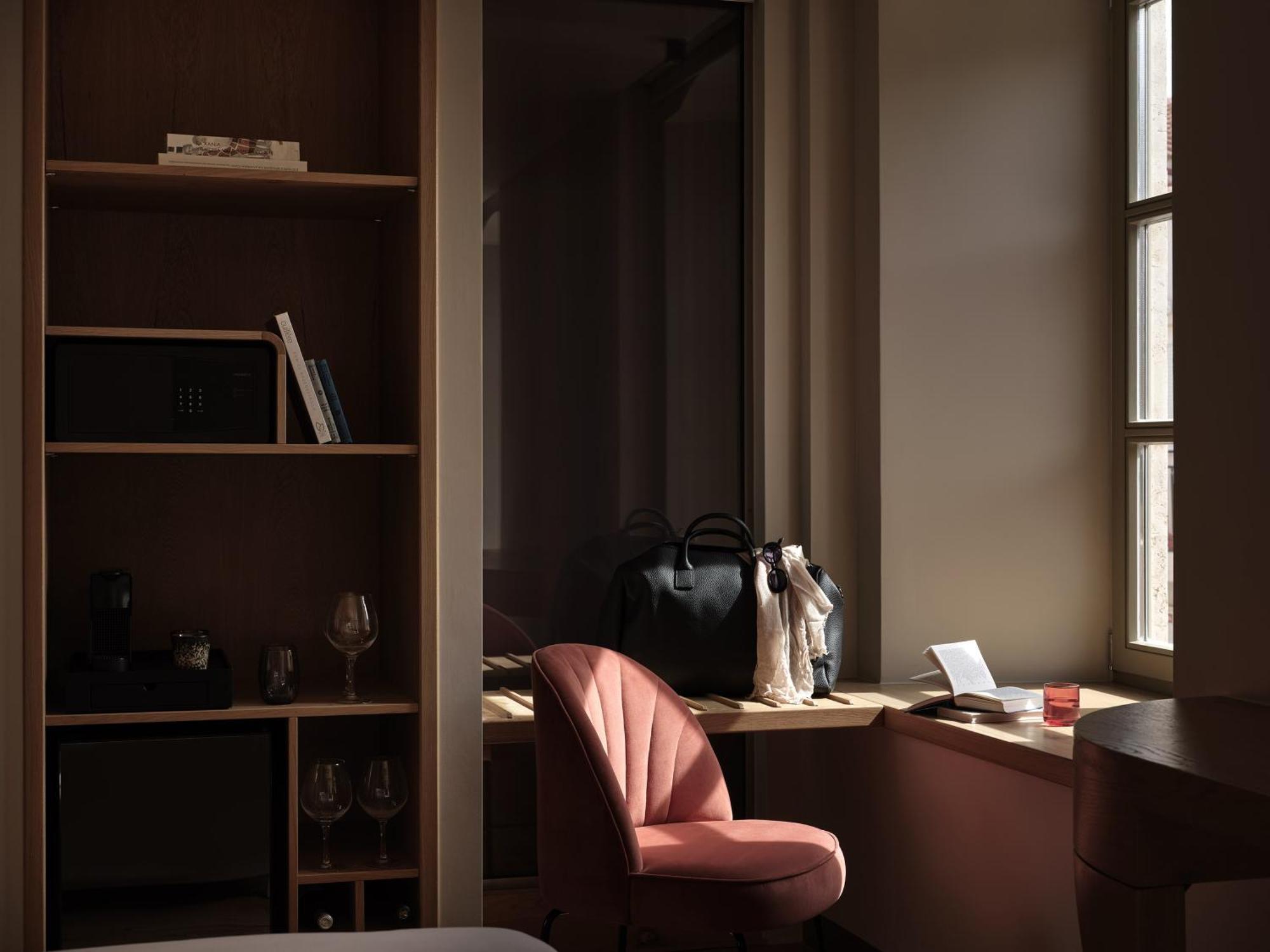 Domus Blanc Boutique Hotel ハニア エクステリア 写真