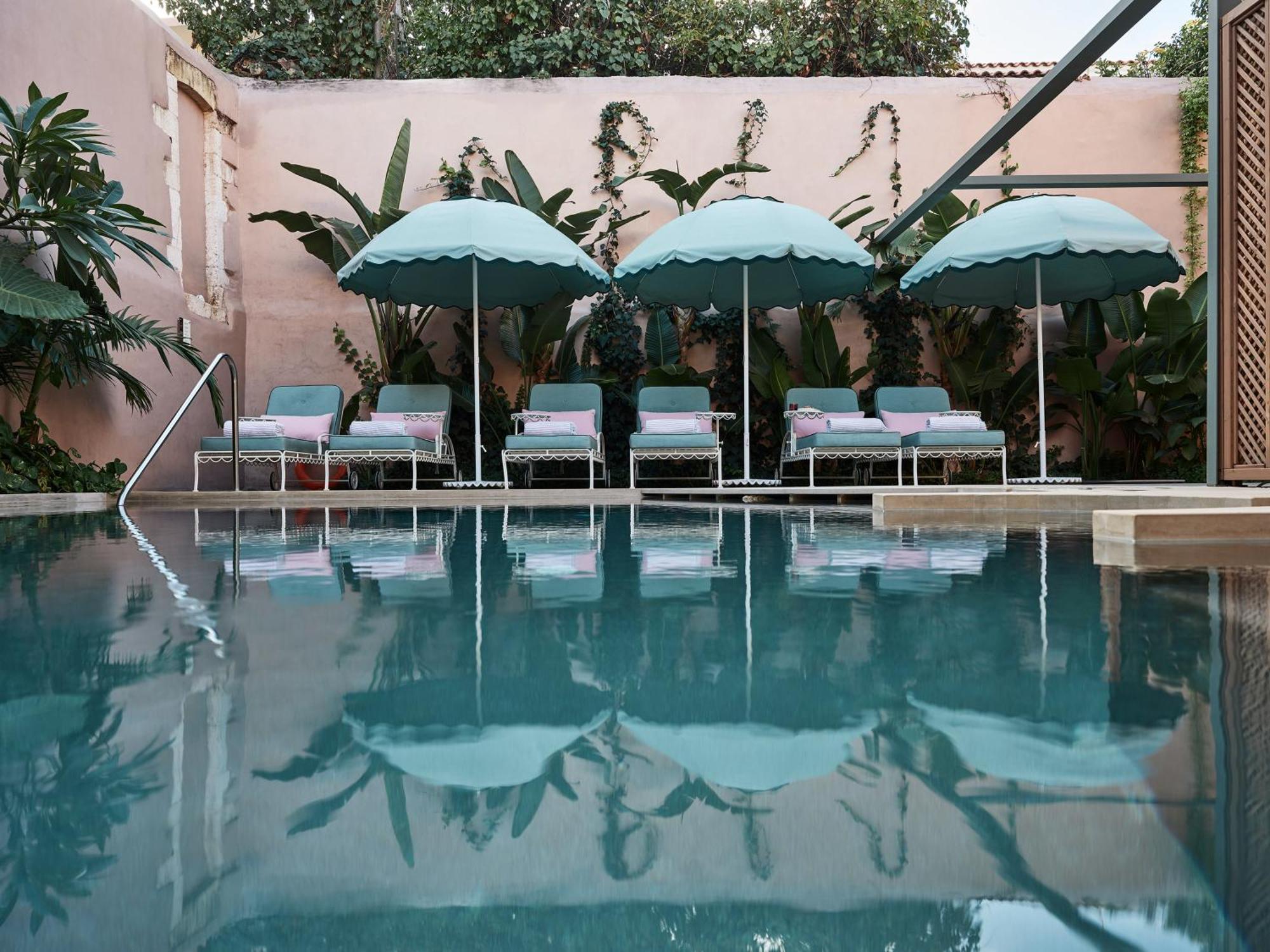 Domus Blanc Boutique Hotel ハニア エクステリア 写真